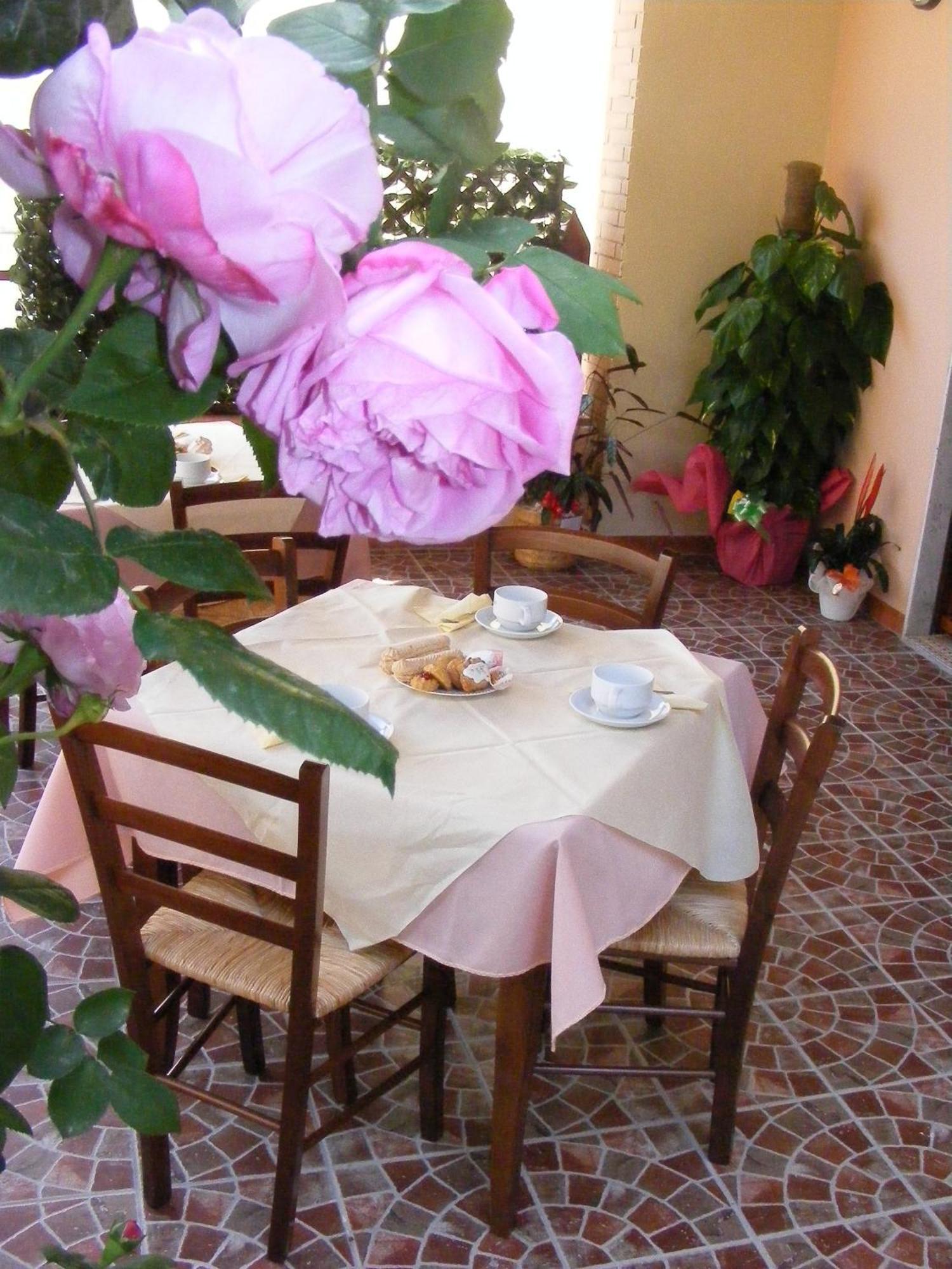Bed and Breakfast Sa Marina Ла-Калетта Екстер'єр фото