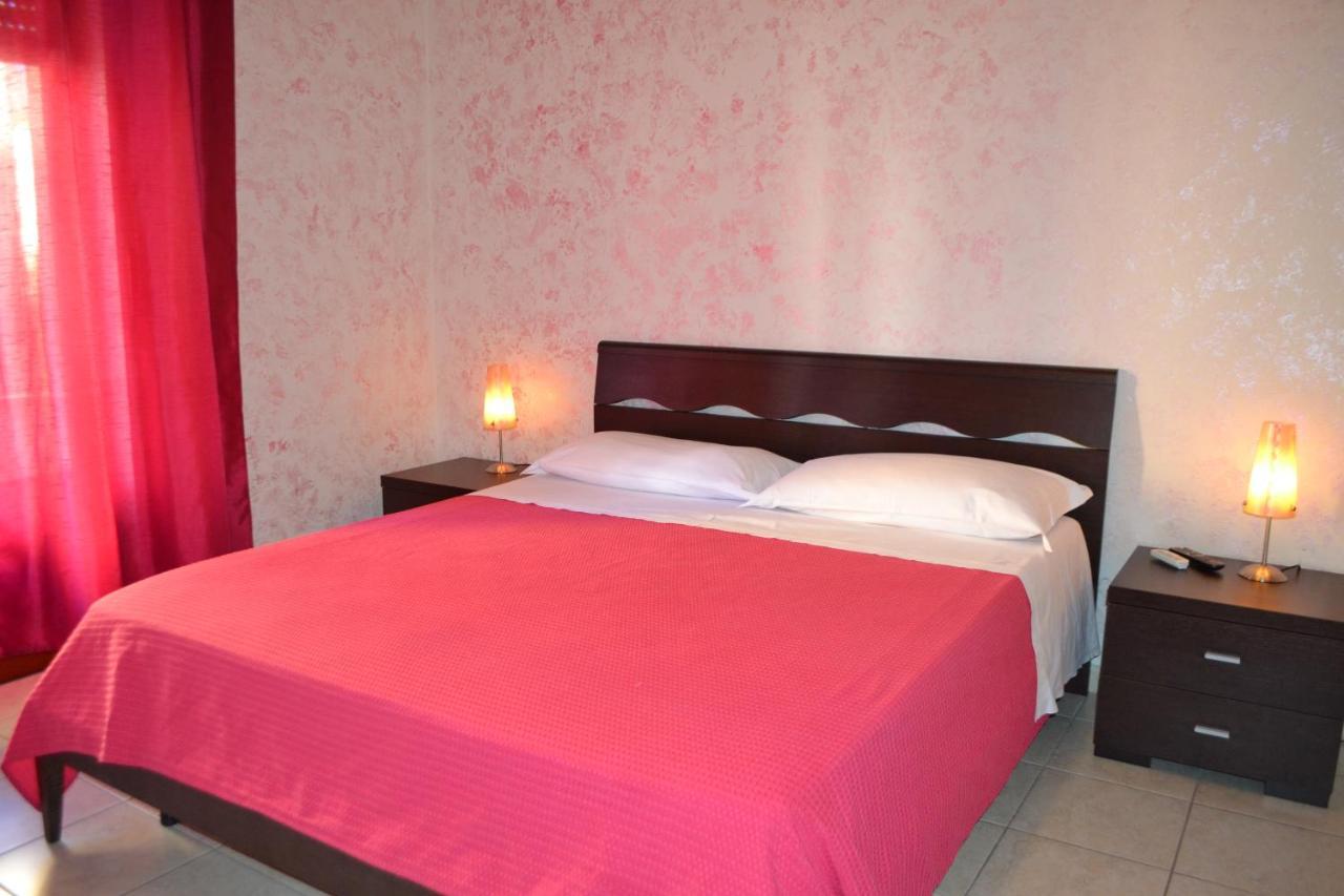 Bed and Breakfast Sa Marina Ла-Калетта Екстер'єр фото