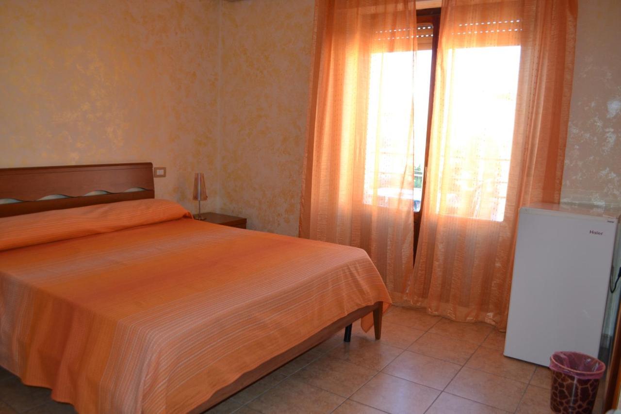 Bed and Breakfast Sa Marina Ла-Калетта Екстер'єр фото